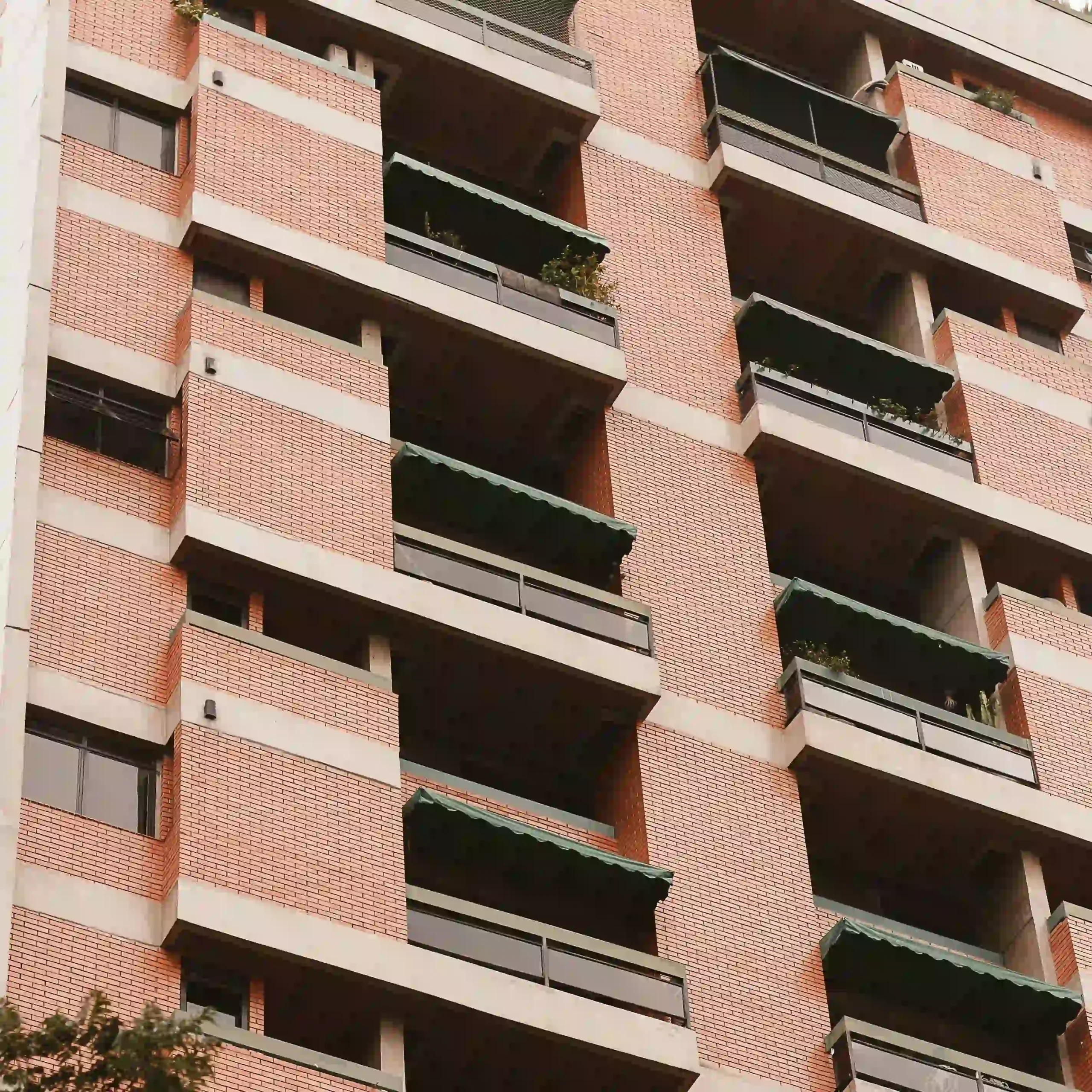 Comunidades de vecinos. Soluciónate